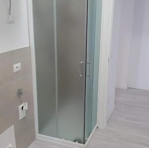 Centro מלון דירות 3*